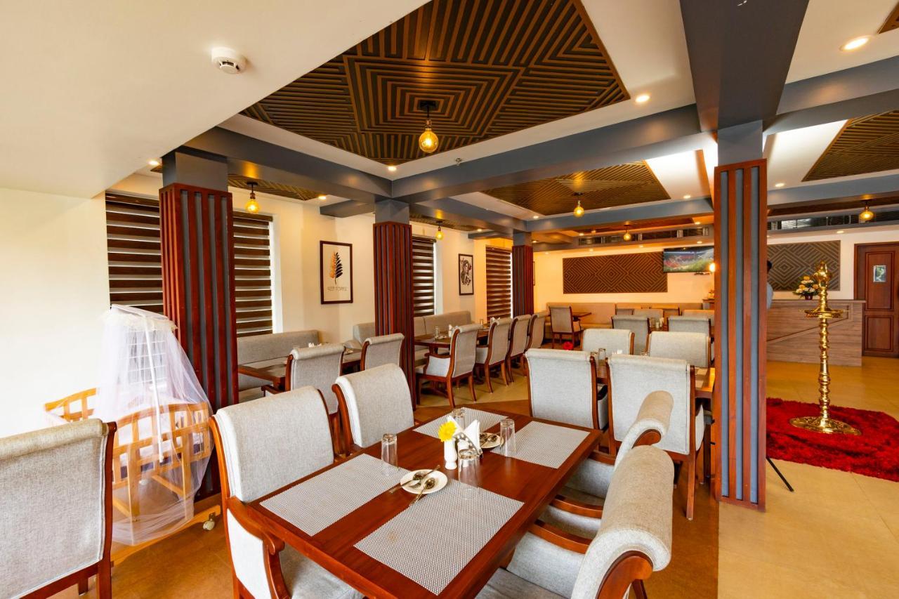 Dev Residency Hotel Thiruvananthapuram Buitenkant foto