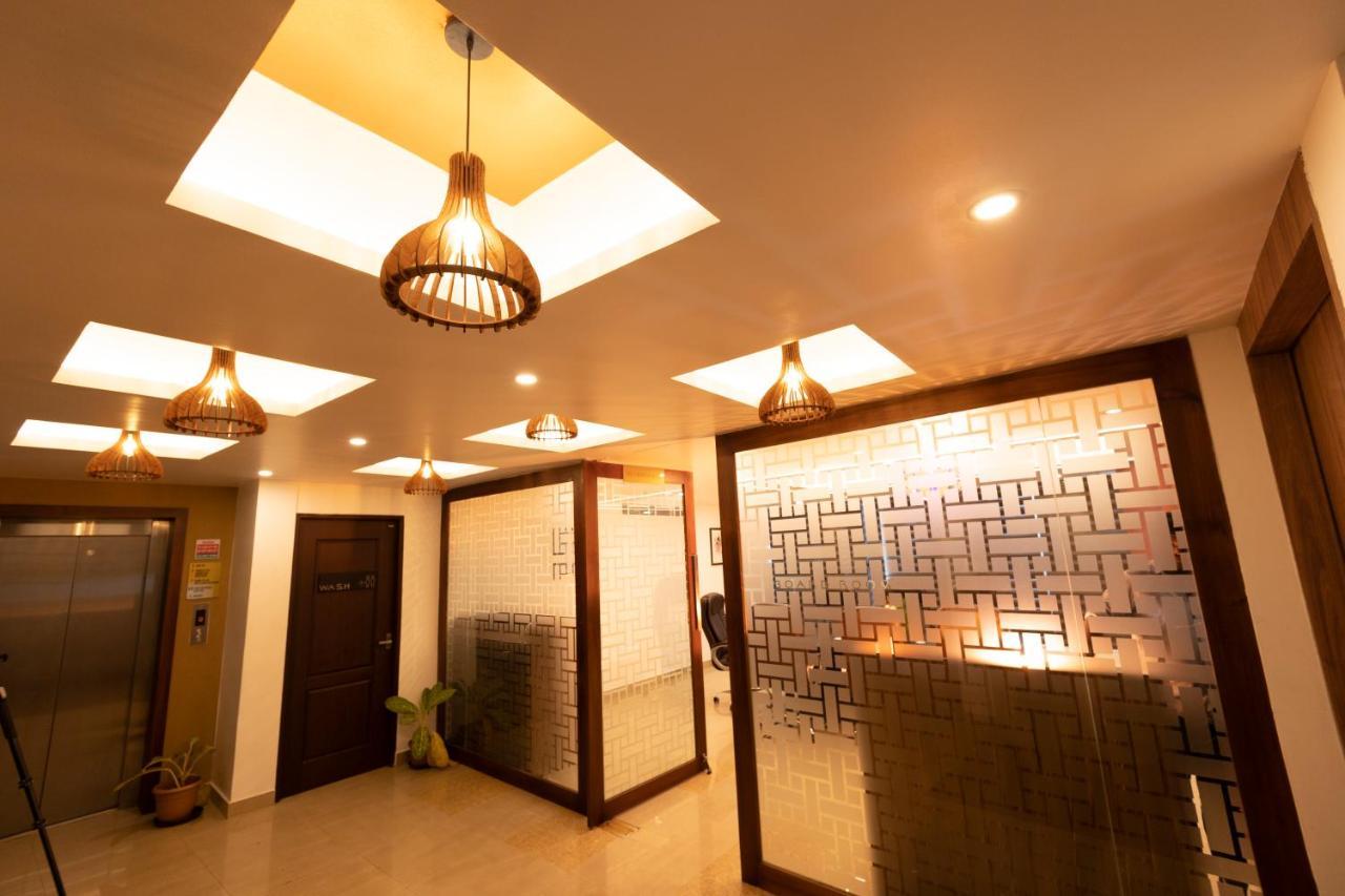 Dev Residency Hotel Thiruvananthapuram Buitenkant foto