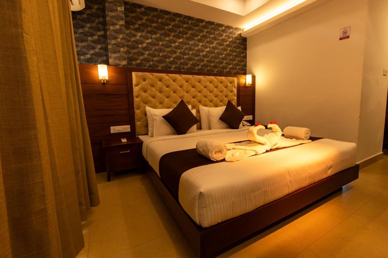 Dev Residency Hotel Thiruvananthapuram Buitenkant foto